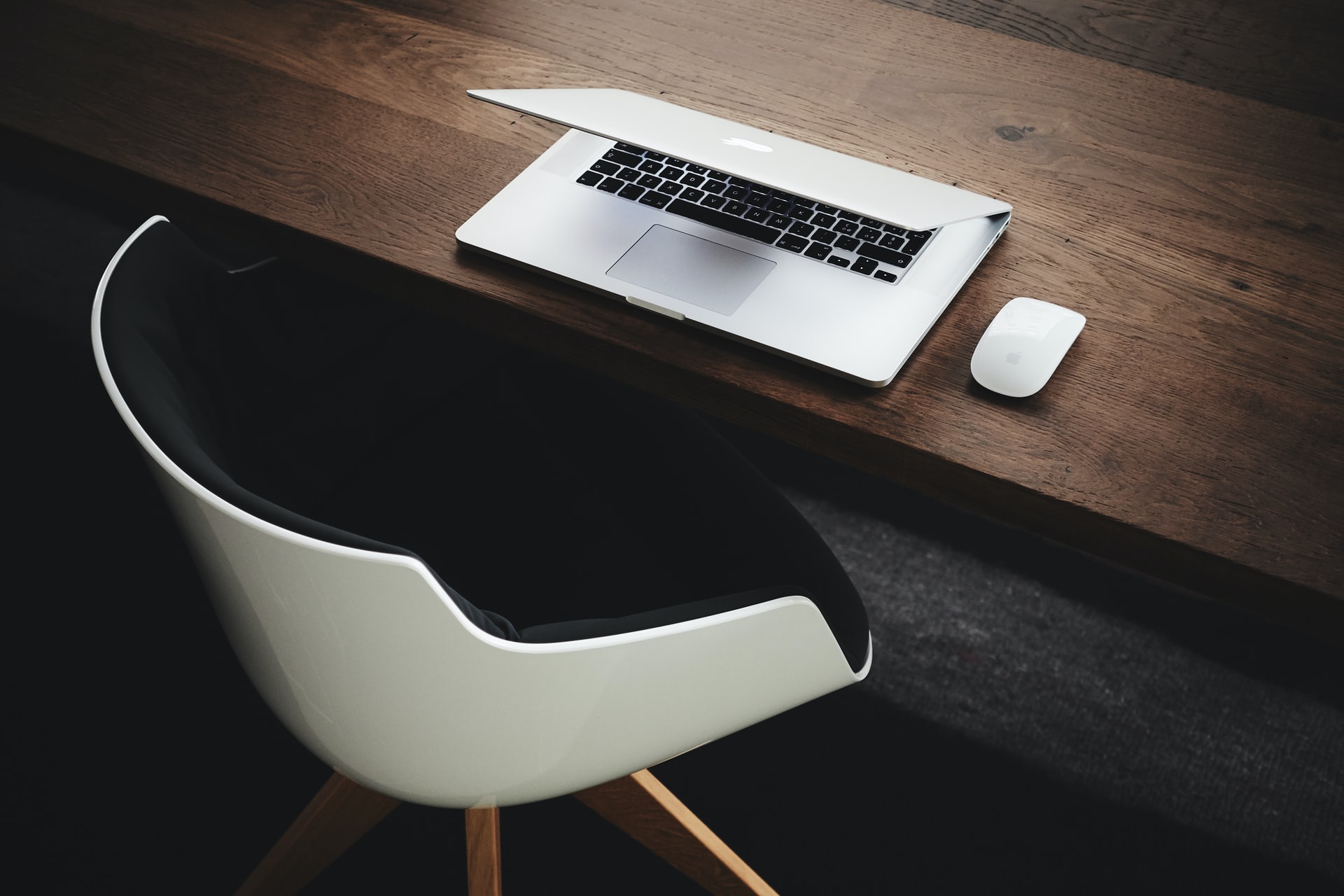 Laptop desk
